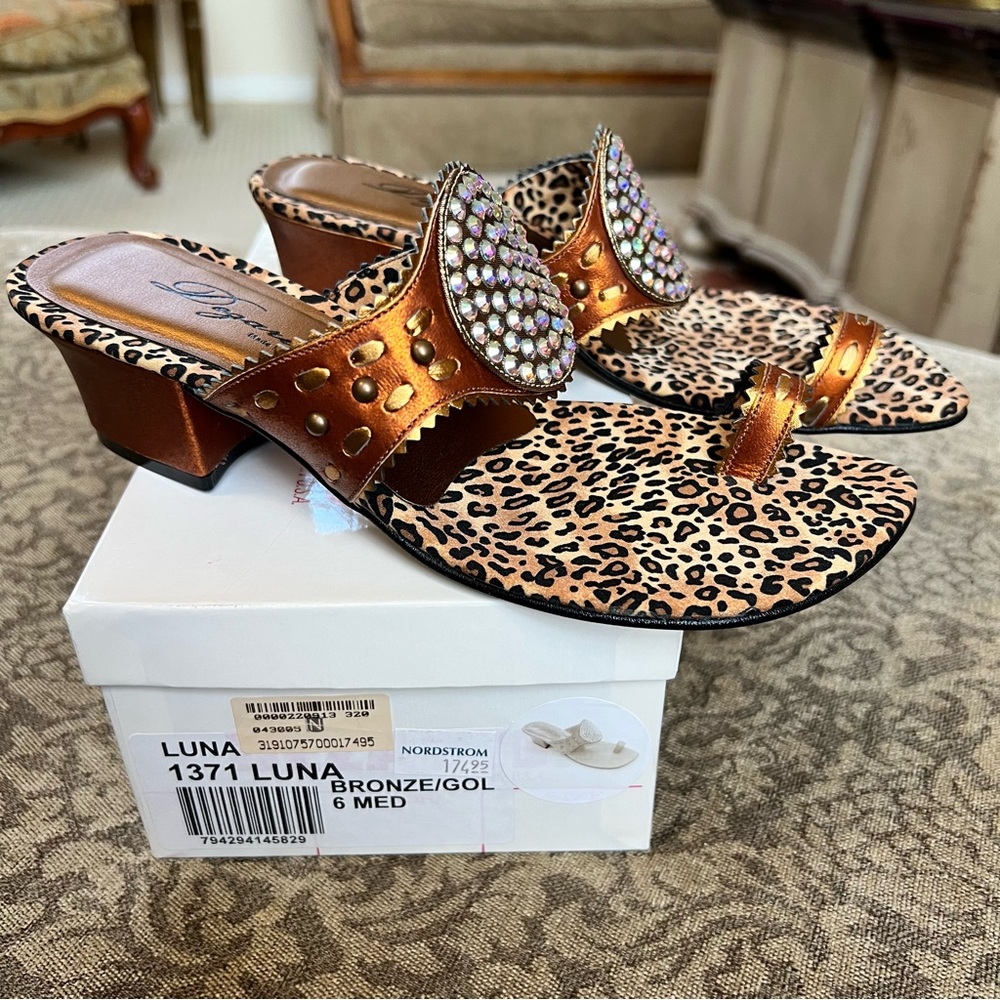 Dezario Luna Bronze Gold Cheetah Print Heeled Sandals With Rhinestones Size 6
